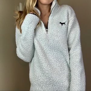 VS PINK Pullover w Pockets Fluffy Zipper V-Neck
